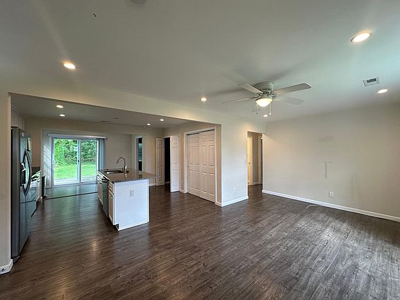 2nd image of 2141 Jeffrey Dr