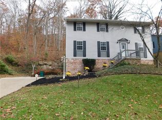 140 Oakmont Dr, Poca, WV 25159