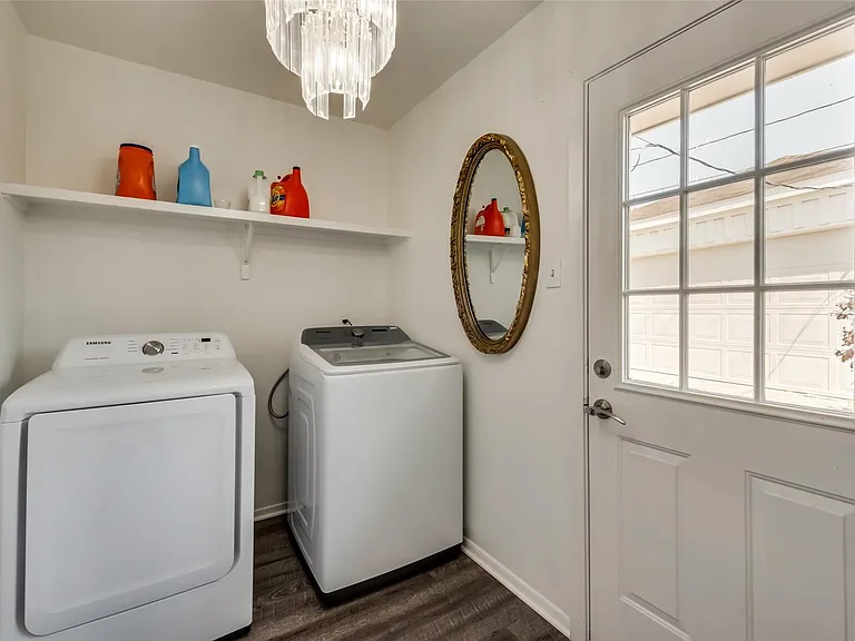 5118 Sanford Rd — Photo 9