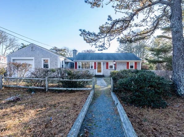 15 Yenom Road, South Dennis, MA 02660