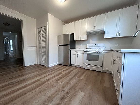 2nd image of 837 Treat Ave