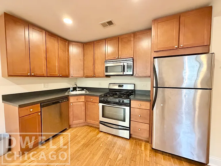2822 N Albany Ave #G — Photo 12