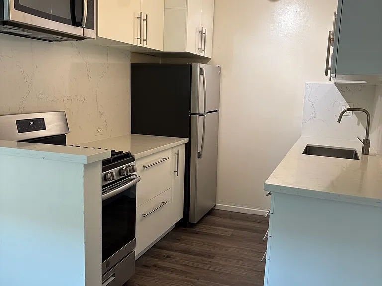 12581 Flower St #7 — Photo 10