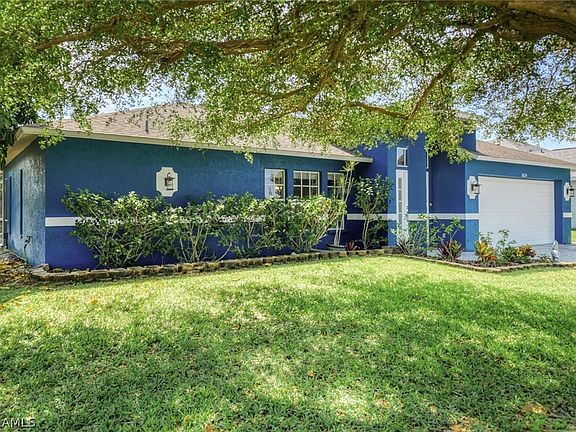 3rd image of 3625 Pelican Blvd