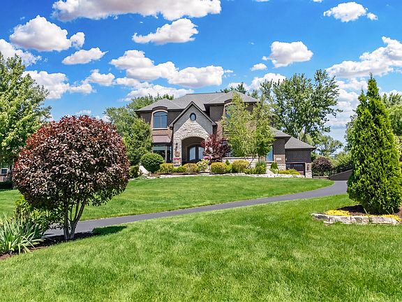4th image of 250 Clair View Ct