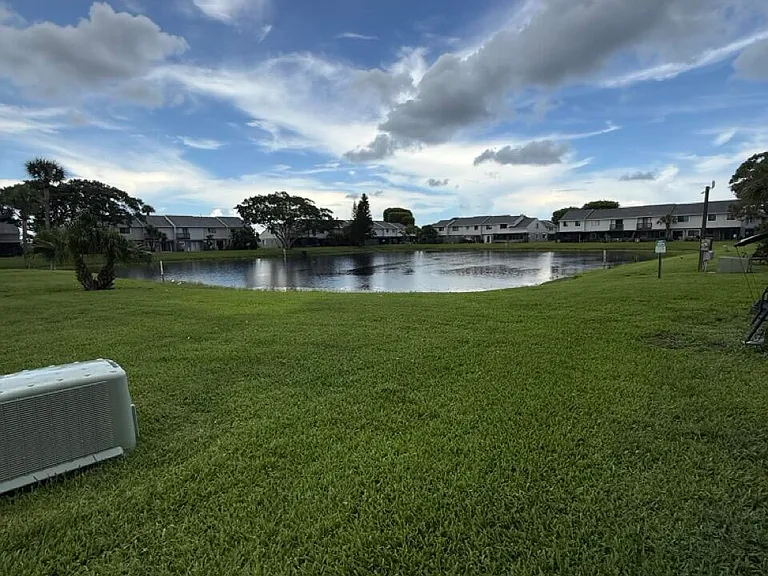 3104 Poolside Dr — Photo 28