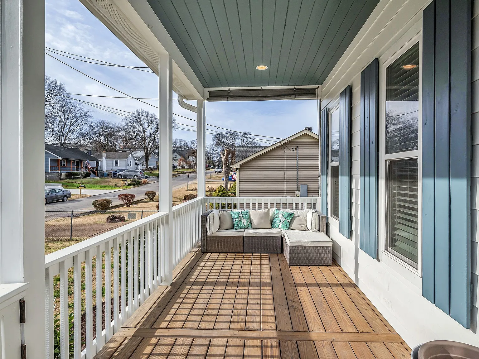 3 bed, 2.5 bath, 1383 sqft, $2,995 — Photo 4