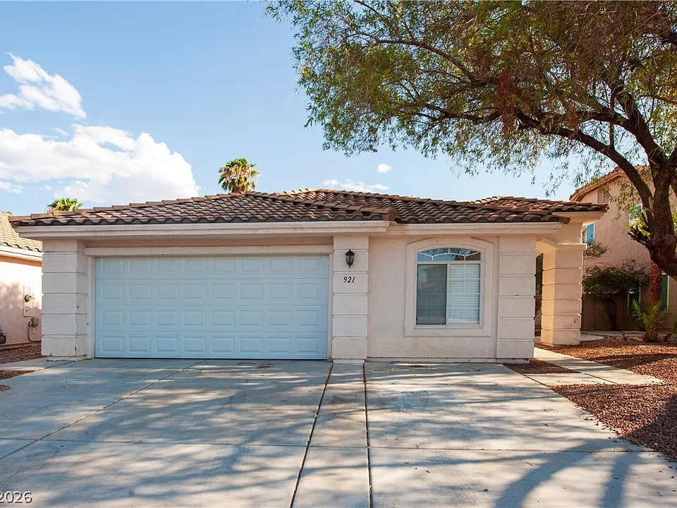 921 English Heather Dr