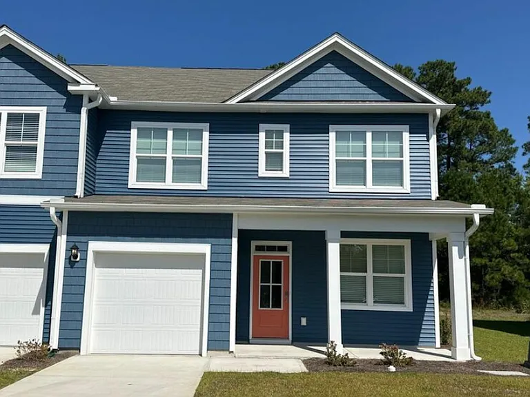 Clapboard Ln — Photo 2