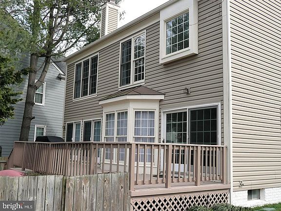 2nd image of 3806 Parkland Dr