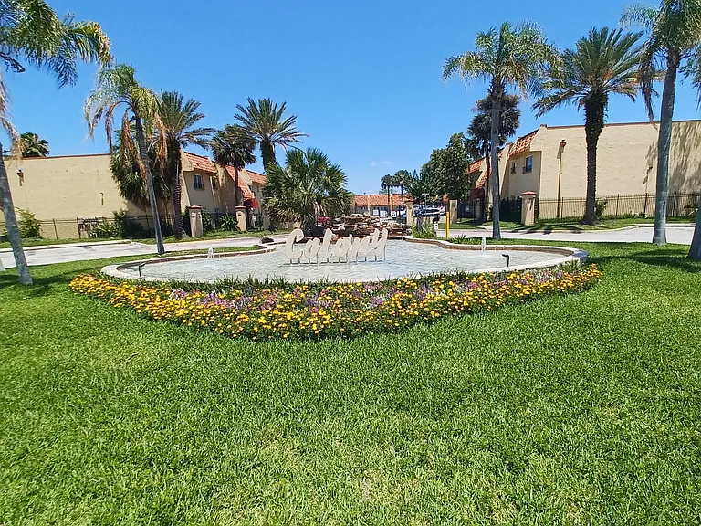 3918 La Mirada Dr N #7 — Photo 1