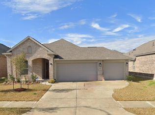 6411 Hunters Way Ln, Baytown, TX 77521