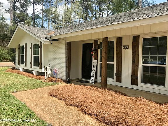 3rd image of 506 Old Rice Rd