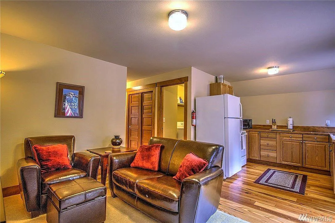 1 bed, 600 sqft, $1,750 — Photo 2
