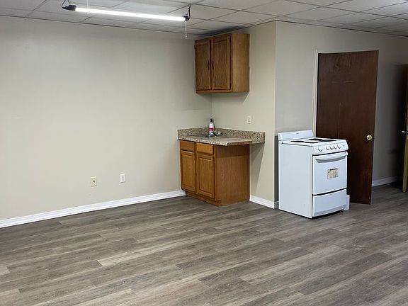 5th image of 34 E Main St #2B