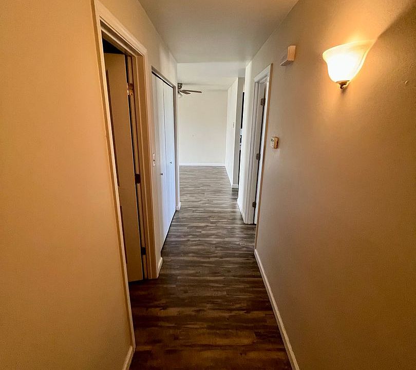 1st image of 207 Eldon Ave #17