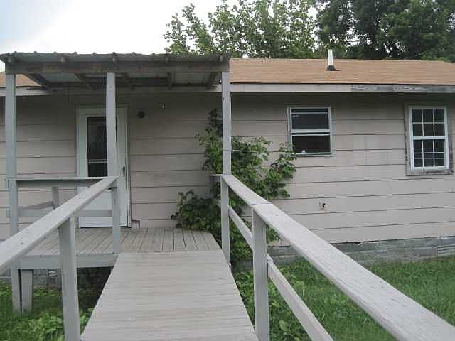1st image of 522 Cain Ave