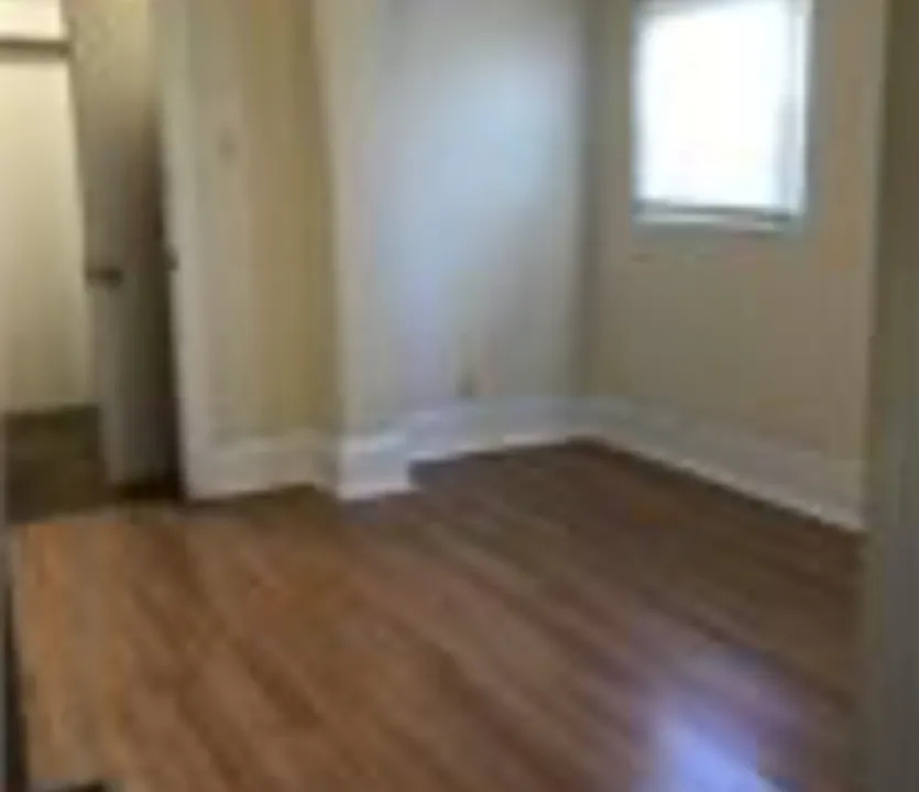 319 N 33rd St