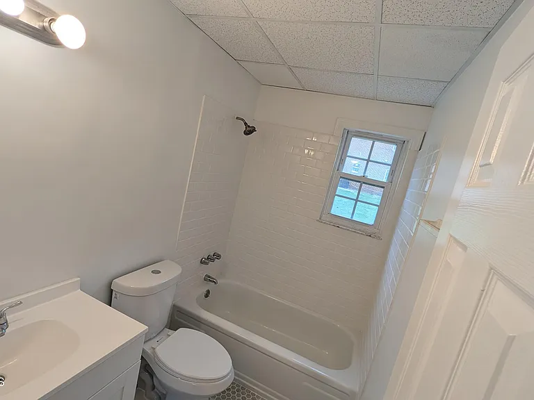 226 Sawmill Rd — Photo 9