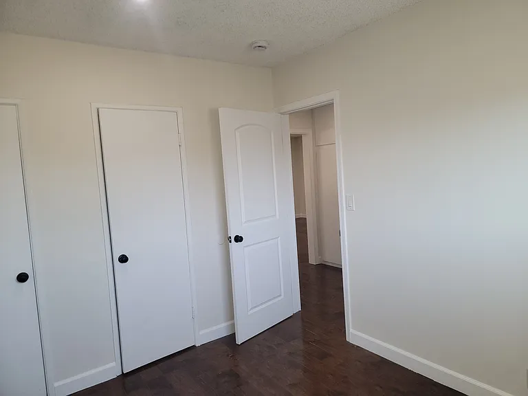 225 S Madison Ave #8 — Photo 15