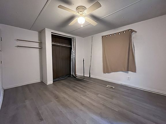 5th image of 4886 Dunhill Rd #285