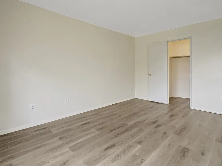 2904 Kings Chapel Rd — Photo 6