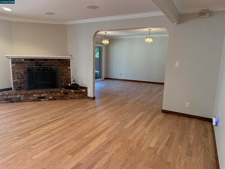 1271 Summit Rd — Photo 9