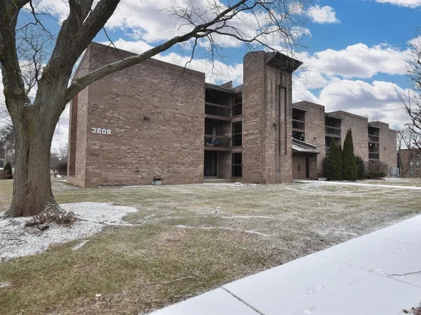 3609 North Tucker PLACE #107, Milwaukee, WI 53222