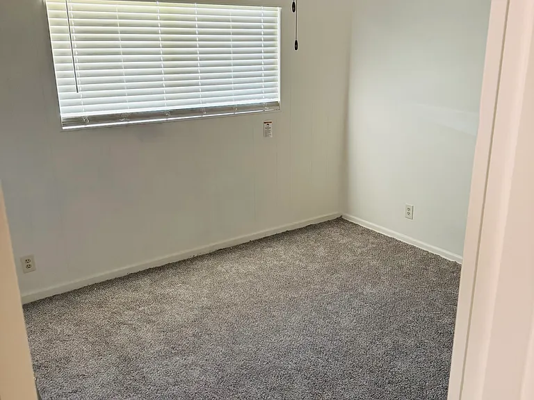 616 N Freestone Cir — Photo 9