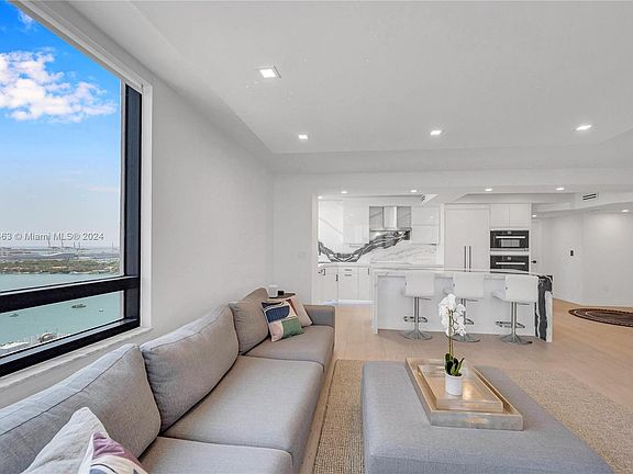 3rd image of 1330 West Ave APT 2714