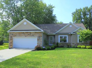 8194 Munson Rd, Mentor, OH 44060