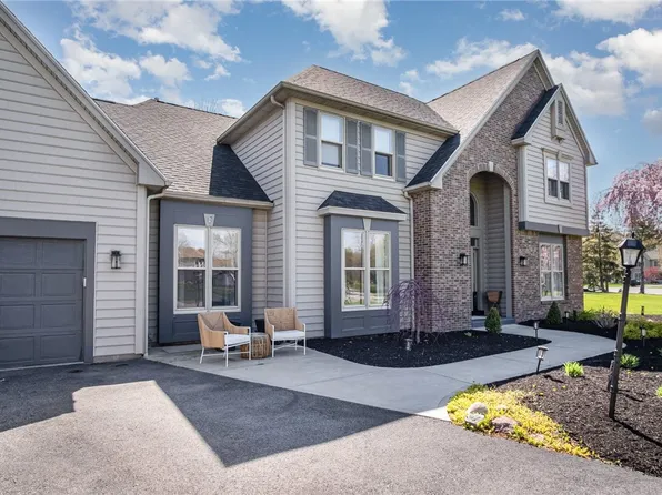 45 Cardogan Sq, Rochester, NY 14625