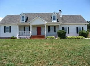 386 Kay Dr, Winder, GA 30680