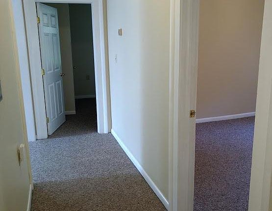 4th image of 33 Park St APT 3