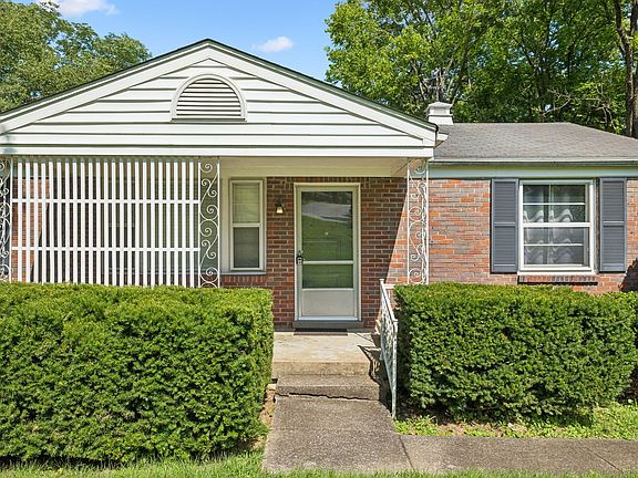3rd image of 4846 Corning Dr