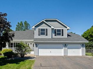 3787 Thomas Ct, Vadnais Heights, MN 55127