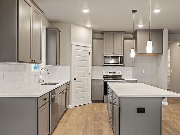4515 W Thrush ST by Aho Construction