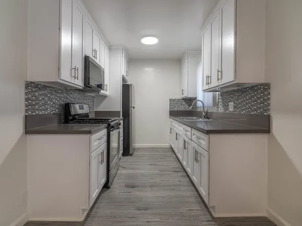 4854-4860 Hazeltine Apartments, 4854 Hazeltine Ave APT 2, Sherman Oaks, CA 91423