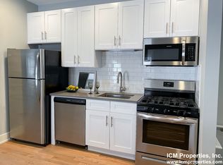 2116 N Sedgwick St #1, Chicago, IL 60614