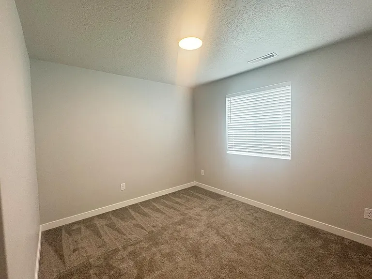 Unit Photo