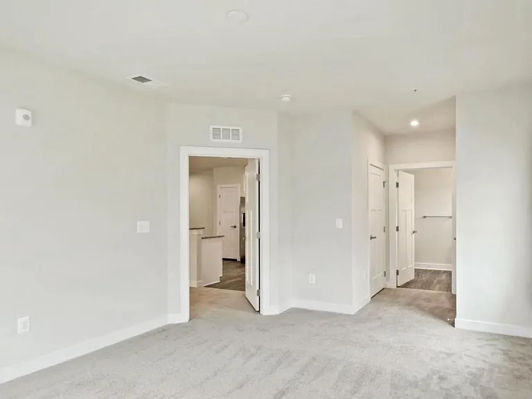 10010 Ruffian Way #R — Photo 24
