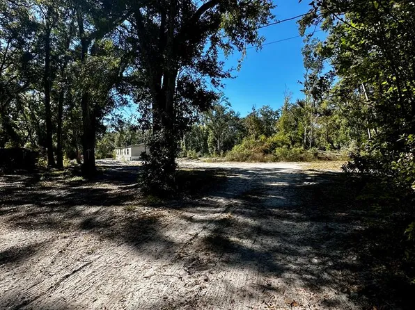 165 NE 368th Ave, Old Town, FL 32680