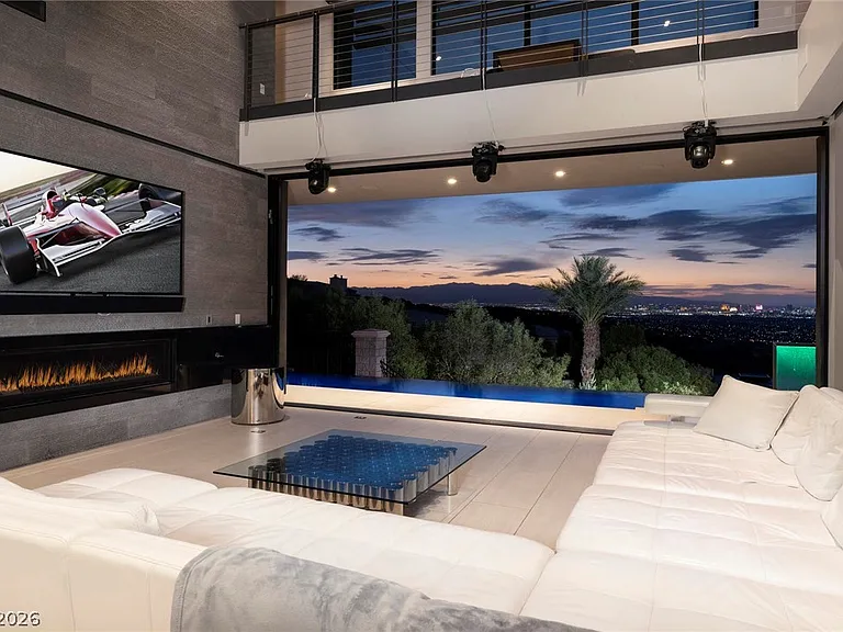 750 Dragon Ridge Dr — Photo 8
