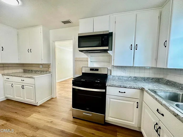 3171 E Los Angeles Ave — Photo 4