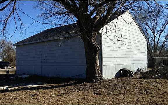 5th image of 7633 S Laura St