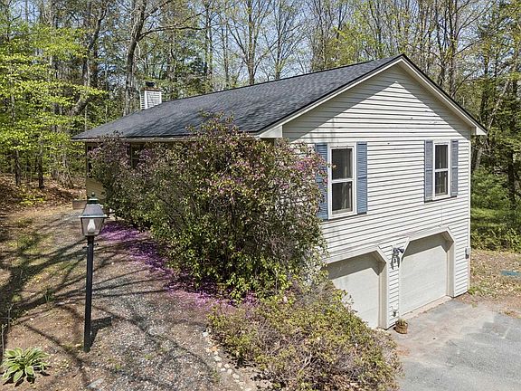 2nd image of 104 Greensward Drive