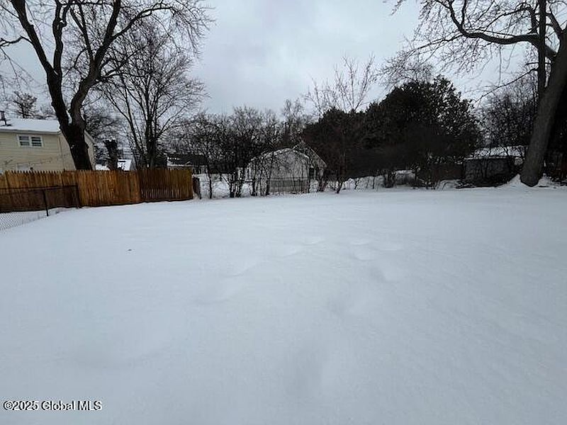 4th image of 1829 Pawtucket Avenue