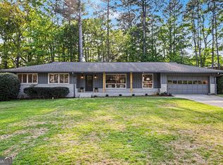 990 Melody Ln, Roswell, GA