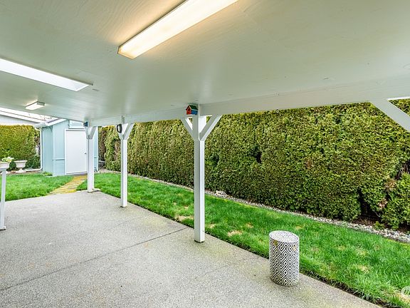 3rd image of 1832 Daylily Lane SE #41