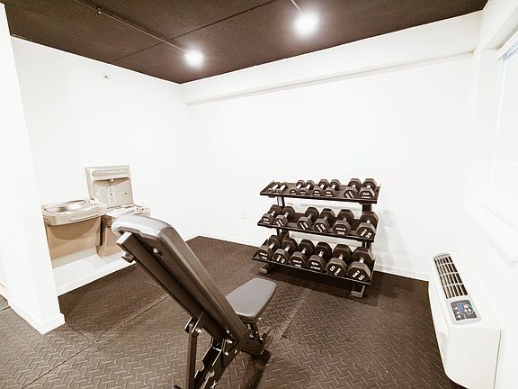 5th image of 210 Senate Ave #314